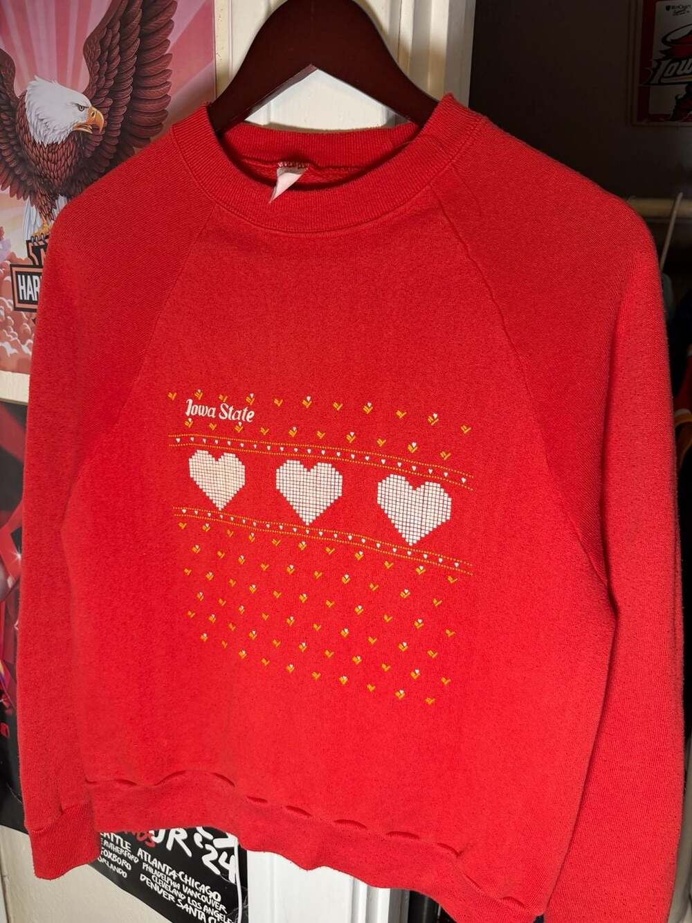 Vintage 90s Iowa State Cyclones Heart Crewneck Sweatshirt Women’s Size L